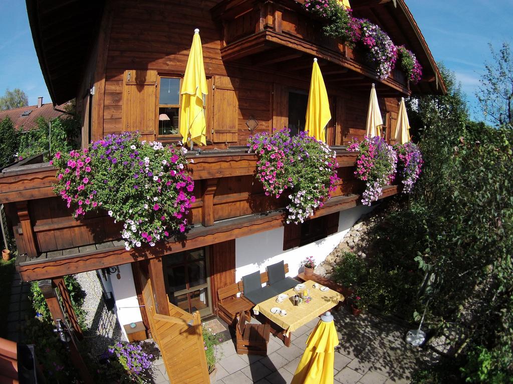 Chiemsee-Ferienwohnungen เทราน์ชไตน์ ภายนอก รูปภาพ
