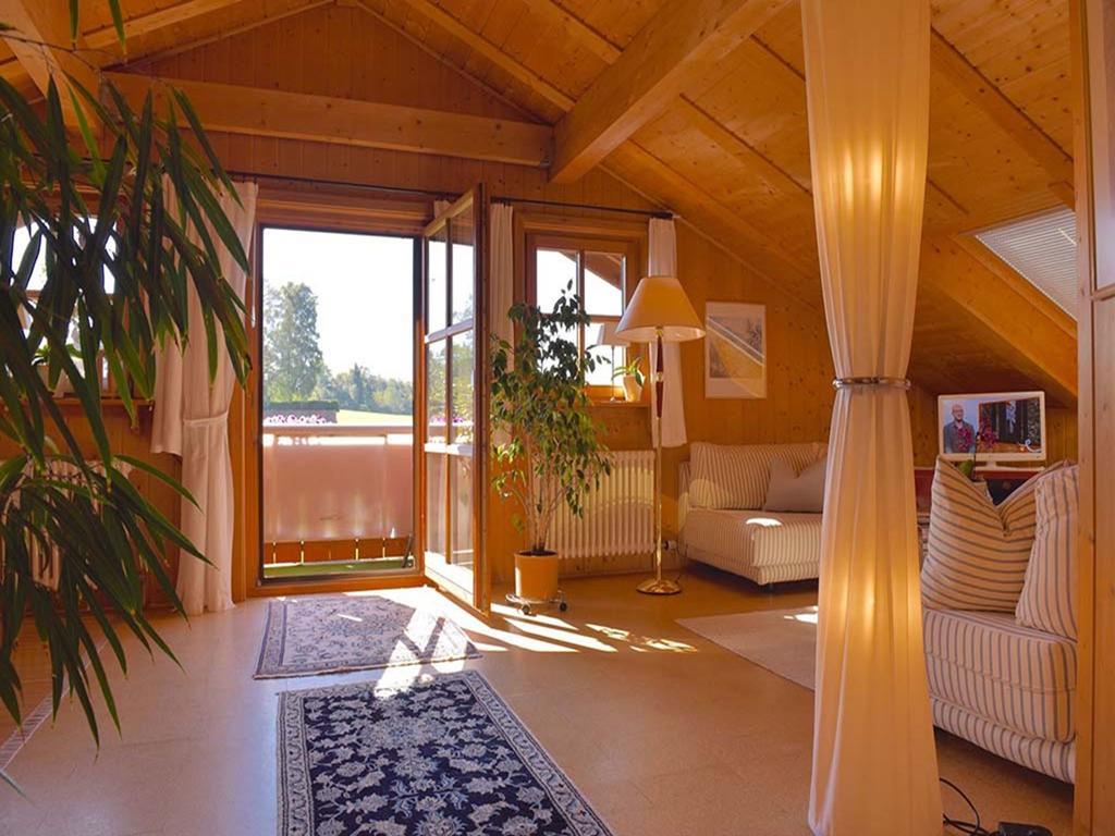 Chiemsee-Ferienwohnungen เทราน์ชไตน์ ภายนอก รูปภาพ
